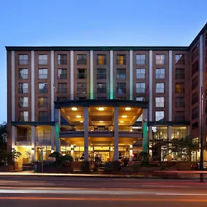& Downtown By Ihg Kanada